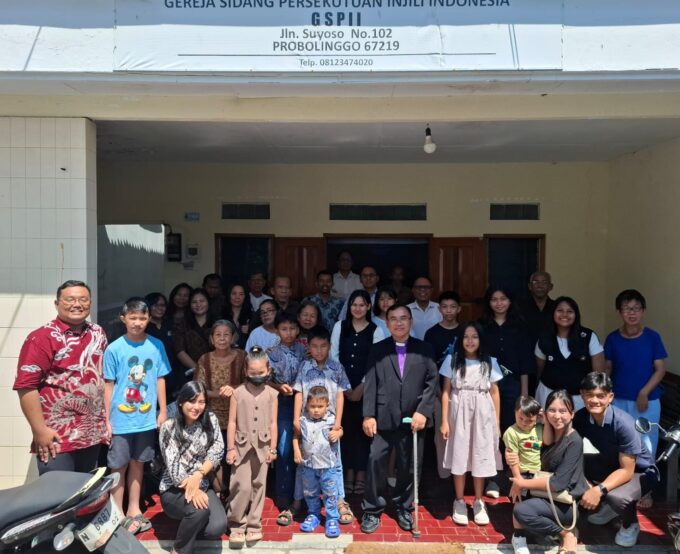 STTI Efrata Melayani & Berkunjung di GSPII Probolinggo